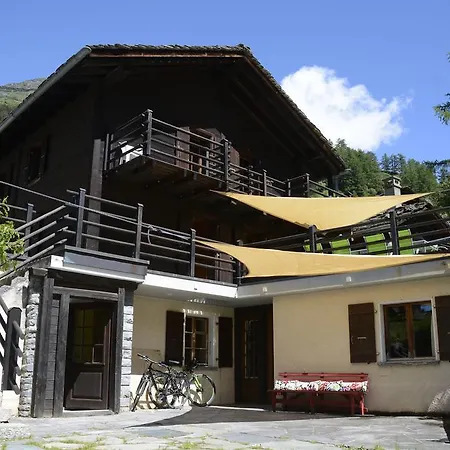 Studios Du Valsorey Bourg-Saint-Pierre Exterior photo
