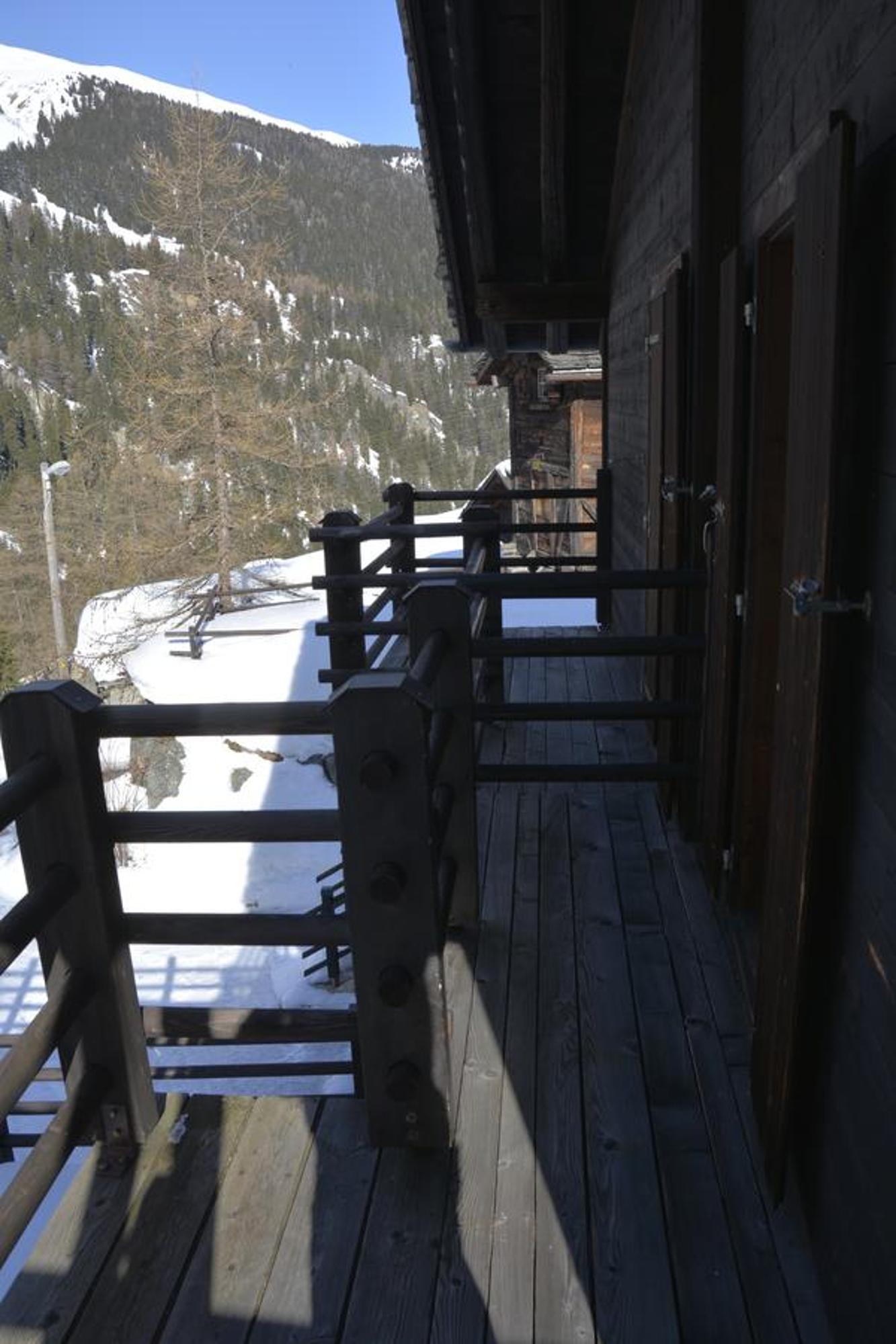 Du Valsorey Apartment